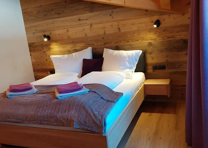 M&m Michael Und Maria היפאך